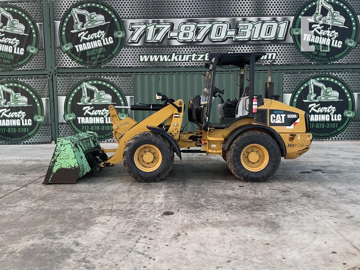 2015-caterpillar-908h2-image-1