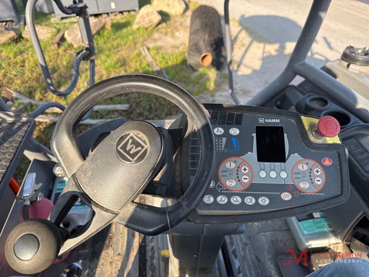 2019-hamm-hd+120i-double-drum-roller-image-21