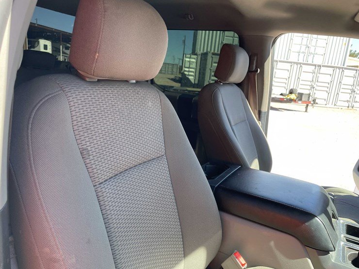 2019-ford-f150-image-60