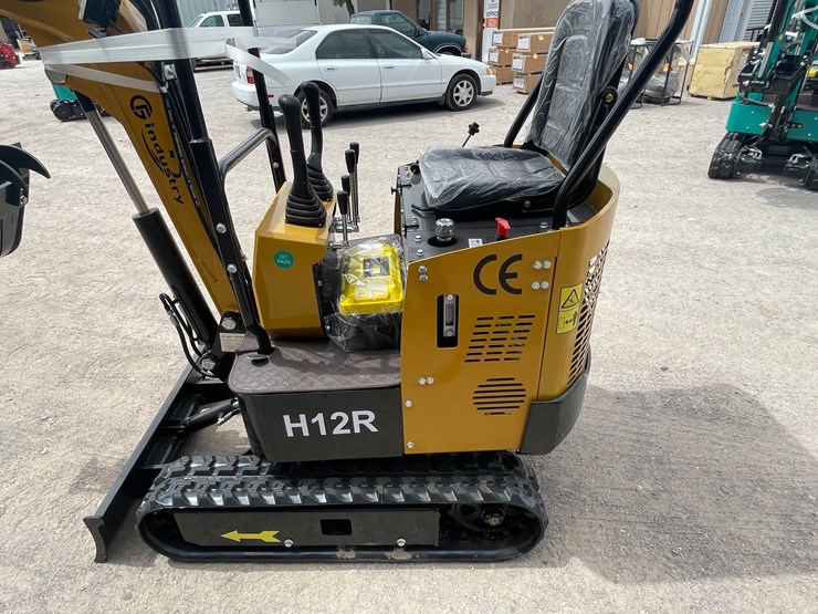 #3003-•-unused-2026-cfg-mini-excavator-image-8