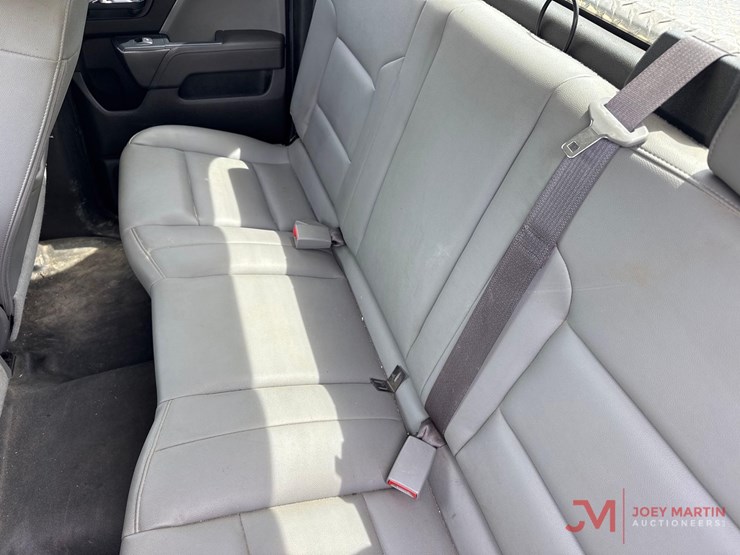 2017-chevrolet-silverado-1500-image-24