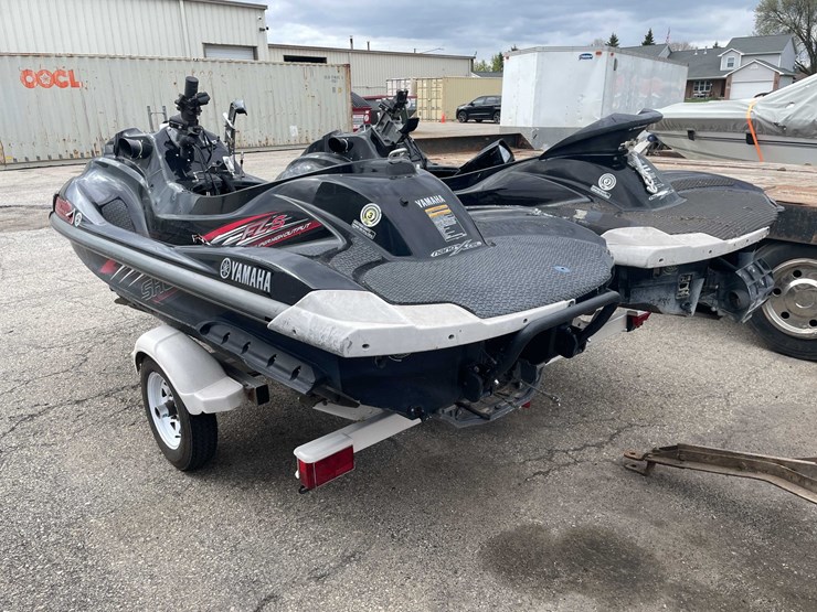 #1490-•-double-pwc-shorelander-trailer-&-waverunners-image-7