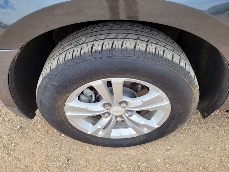 2011-chevrolet-equinox-lt-image-18