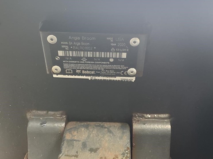 2021-bobcat-84-angle-broom-image-6