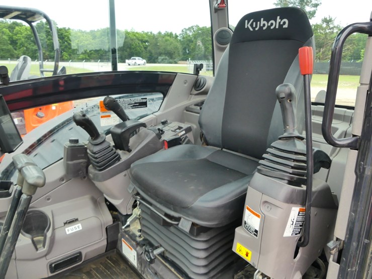 kubota-kx057-5-image-12