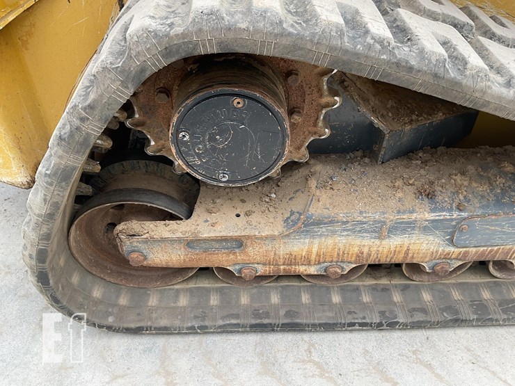 2020-deere-333g-image-10