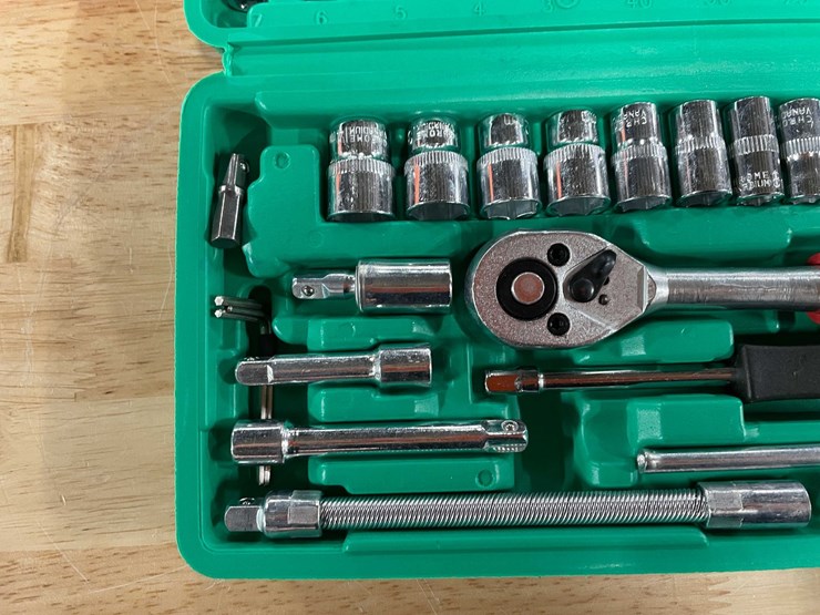 #2567-•-46-piece-socket-set-(cw)-image-5