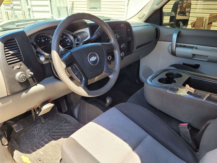2008-chevrolet-silverado-2500-image-12