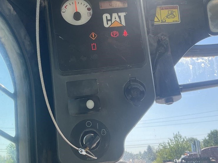2012-caterpillar-289c2-image-18