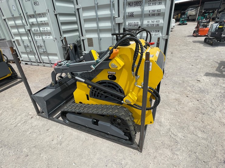 #3054-•-unused-2026-mini-skid-steer-loader-image-4