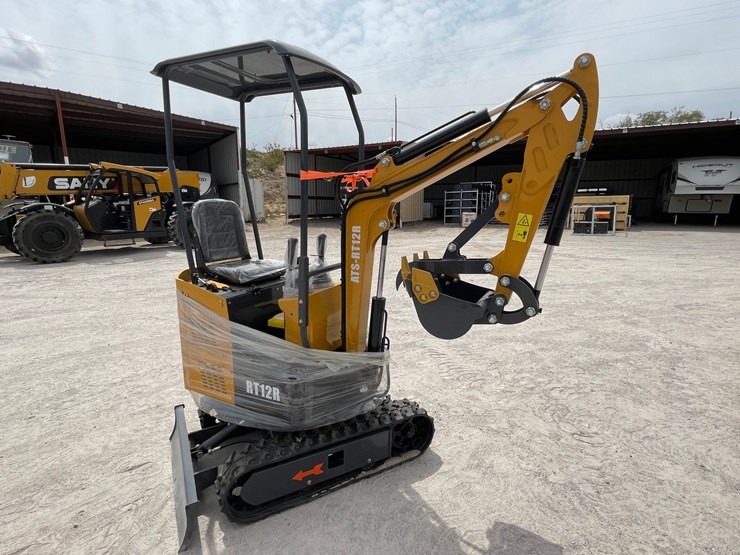 #3015-•-unused-2026-rt12r-mini-excavator-image-1
