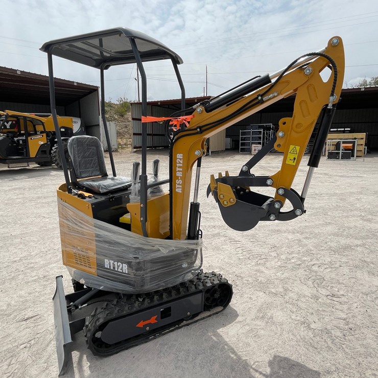 #3015 • Unused 2026 RT12R Mini Excavator