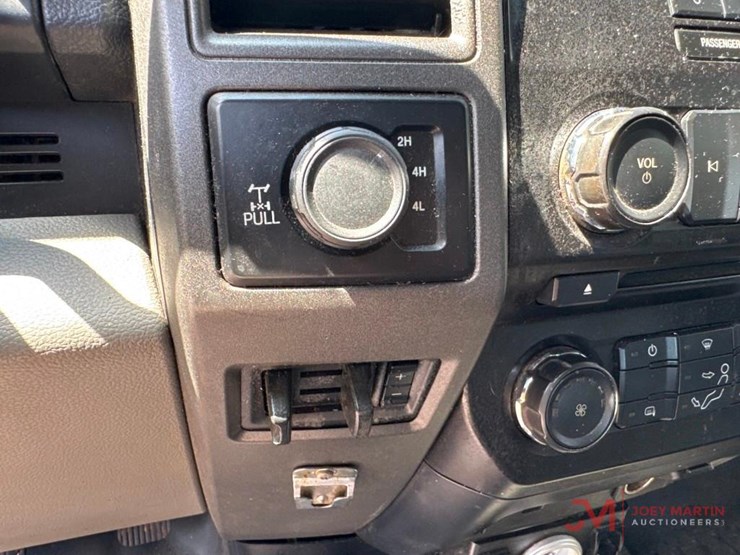 2017-ford-f250-xl-image-20