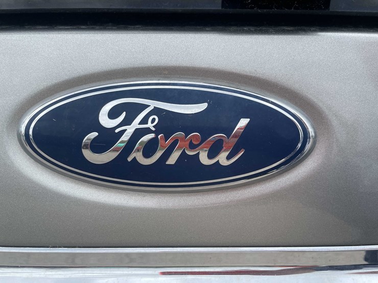 2008-ford-expedition-xlt-image-46