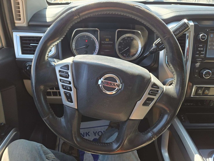 2017-nissan-titan-image-16