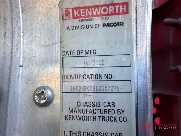 2013-kenworth-t800-image-41
