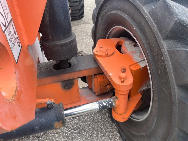 #1482-•-jlg-boom-lift-(of)-image-11