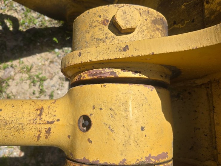 caterpillar-963-image-96