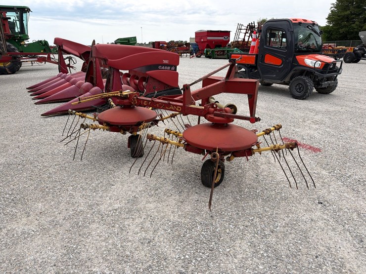 new-holland-254-image-4