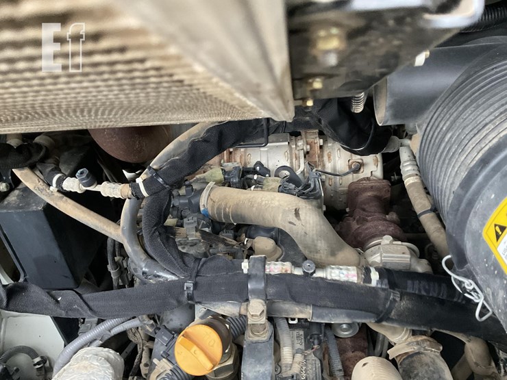 2019-takeuchi-tl10v2-image-18