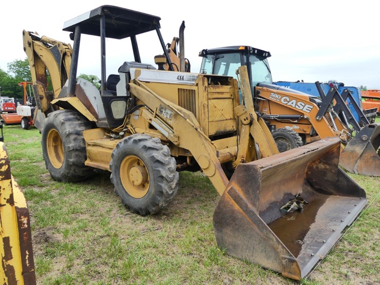 caterpillar-416b-image-2