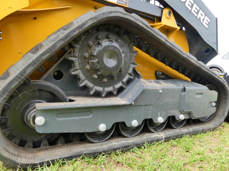 2024-deere-317g-image-6