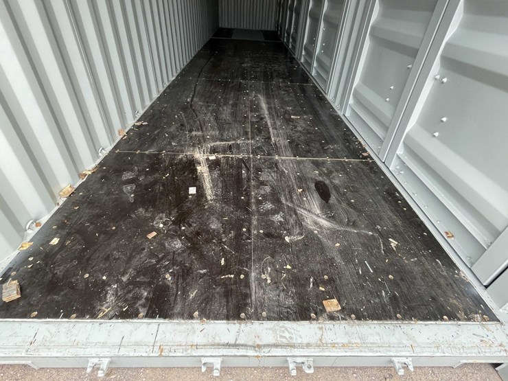 #100-•-40'-high-cube-storage-container-image-10