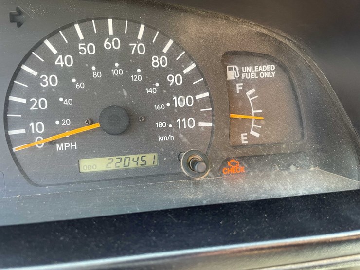2000-toyota-tacoma-image-65