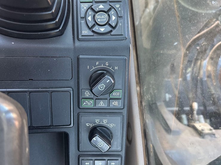 2021-volvo-ec140el-image-37