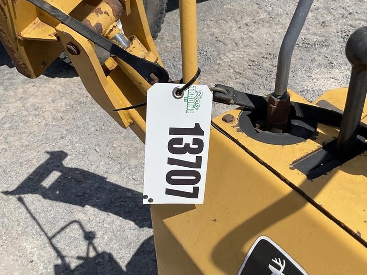 2003-deere-pro-911-image-7