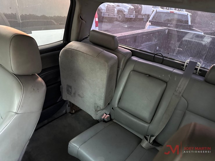 2015-gmc-2500-image-19
