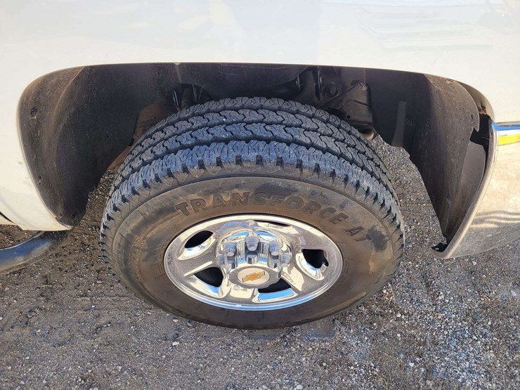 2008-chevrolet-silverado-2500-image-3