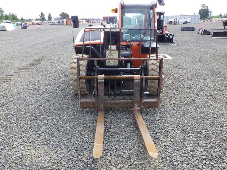 2017-jlg-g5-18a-image-2