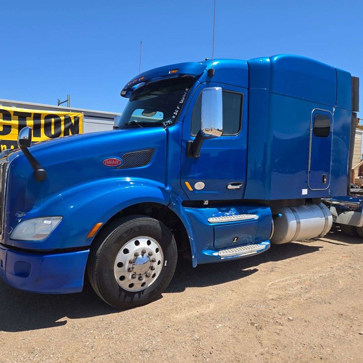2016 PETERBILT 579