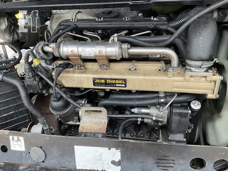 2010-jcb-409-image-16