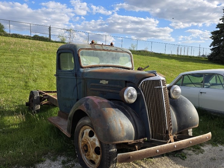 1937-chevrolet-truck-image-1