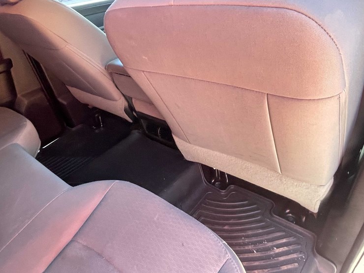 2016-dodge-2500-image-68