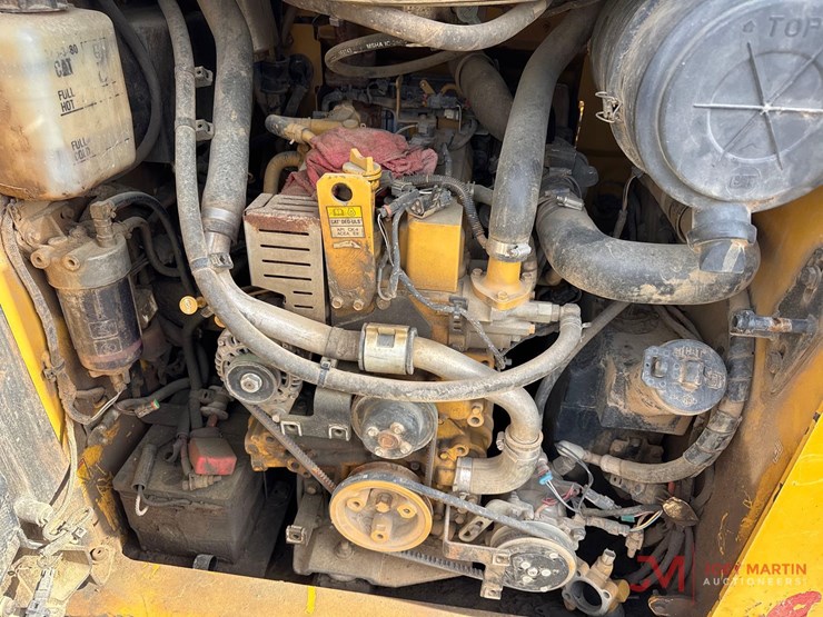 2015-caterpillar-279d-image-13