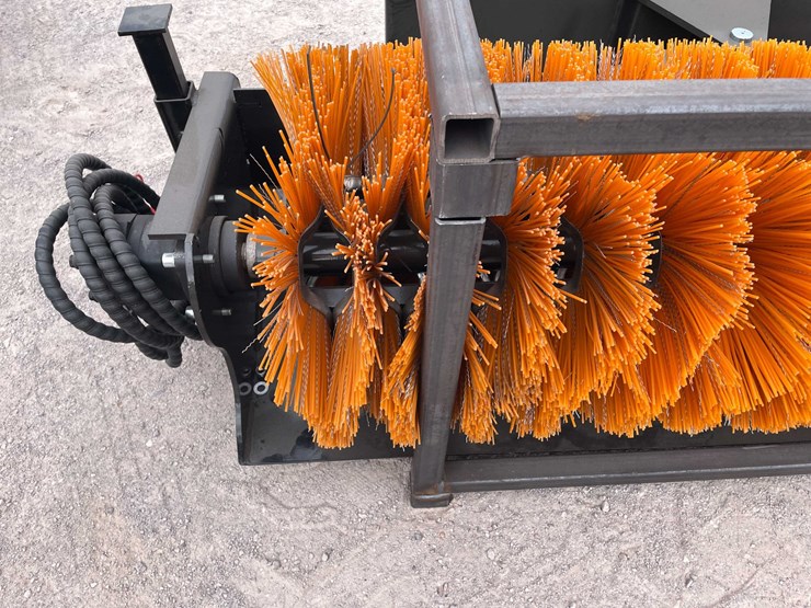 #3114-•-unused-2026-skid-steer-sweeper-image-9