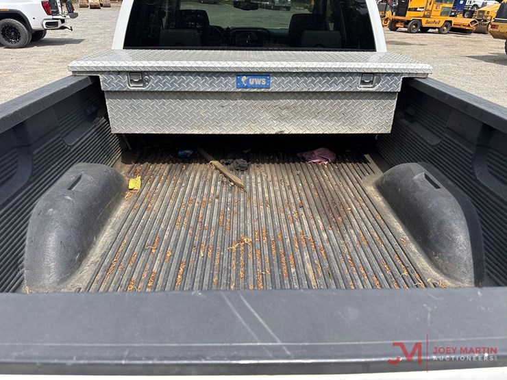 2017-chevrolet-silverado-1500-image-16