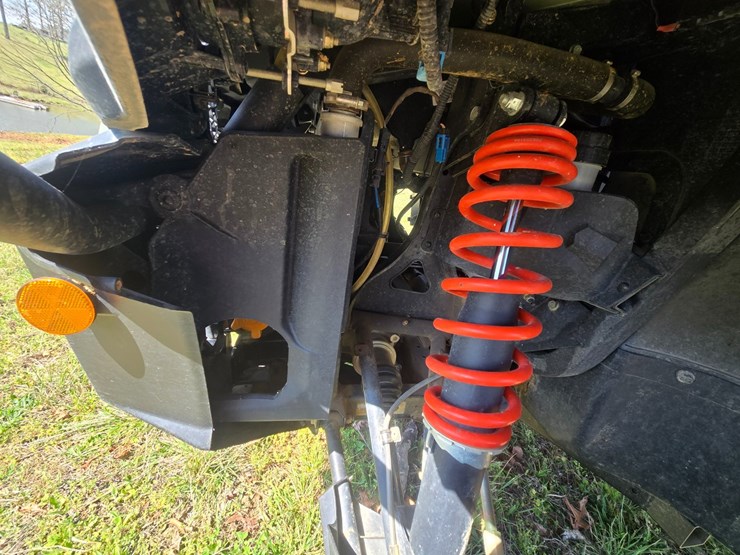 #23790-•-2020-can-am-commander-800r-image-49