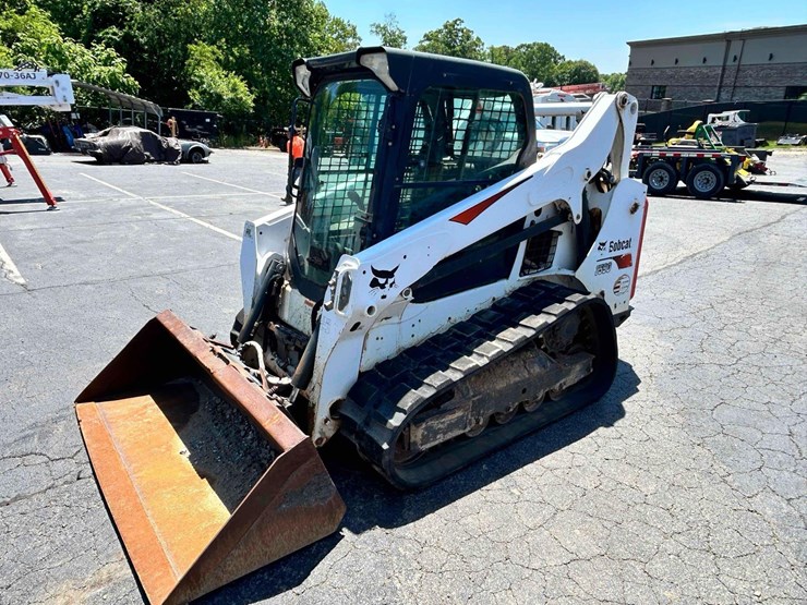 2019-bobcat-t590-image-1