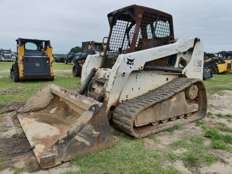 2007-bobcat-t250-image-1