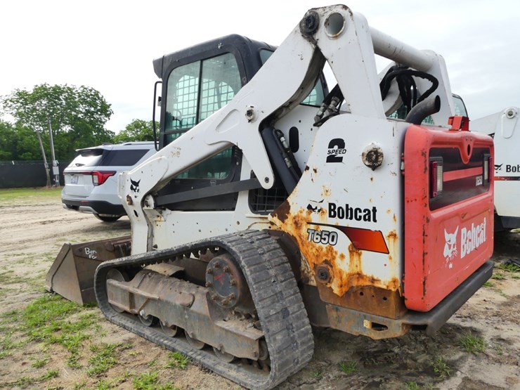 2016-bobcat-t650-image-3