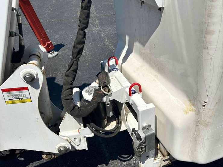 2021-easy-lift-r210-image-9