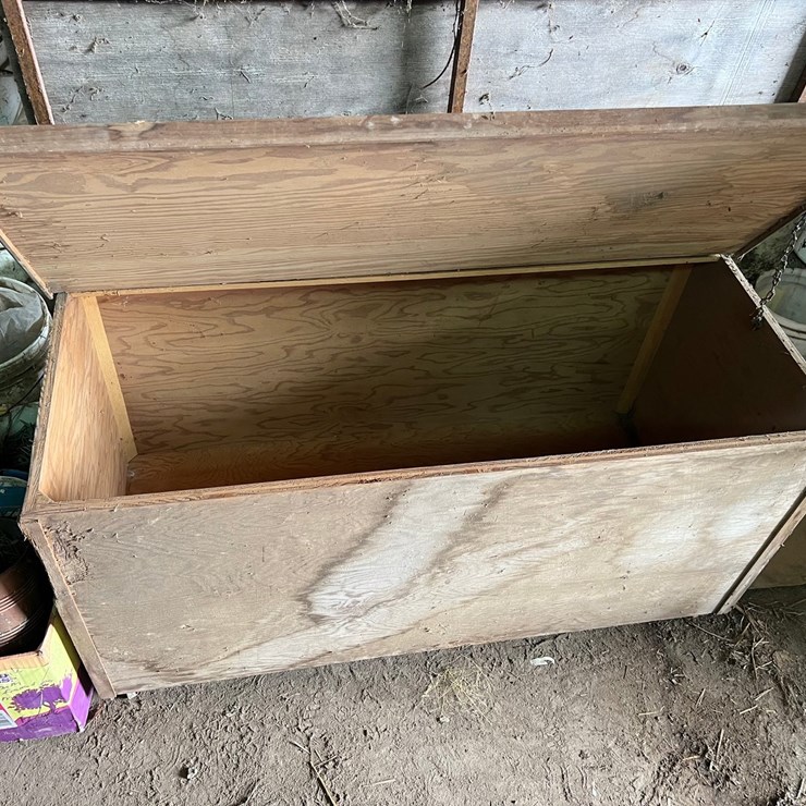 #9635 • Wood Chest