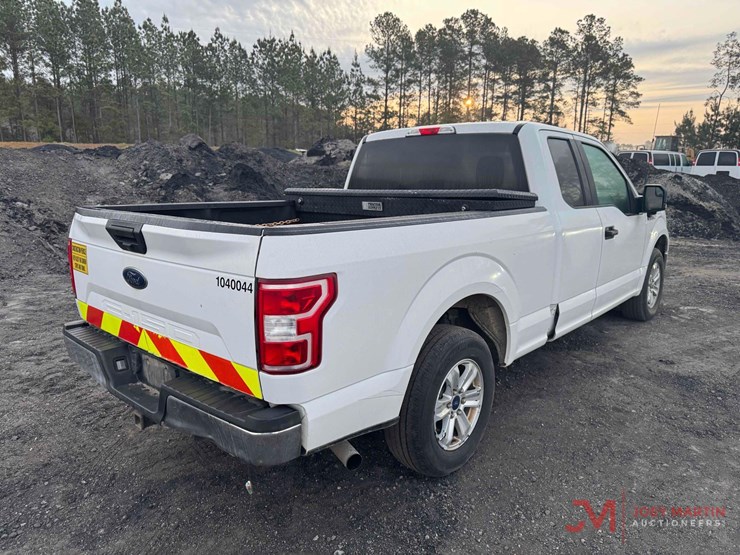 2018-ford-f150-xlt-image-2