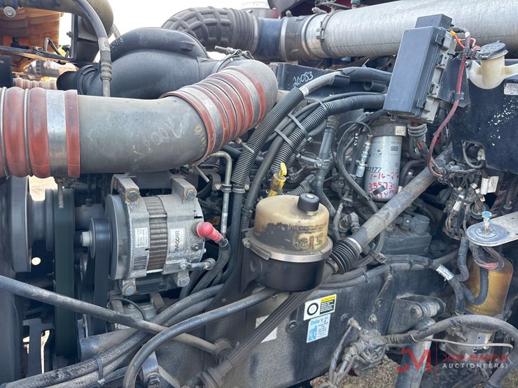2013-kenworth-t800-image-21