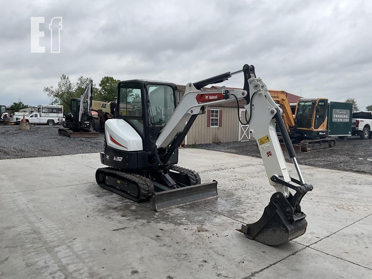 2022-bobcat-e32i-image-6