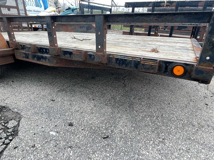 #1488-•-2018-pj-trailer-utility-trailer-(has-wi-title)-(of)-image-25